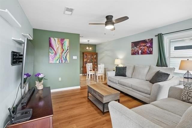 1108 Cardinal Ave - Photo 5 of 26