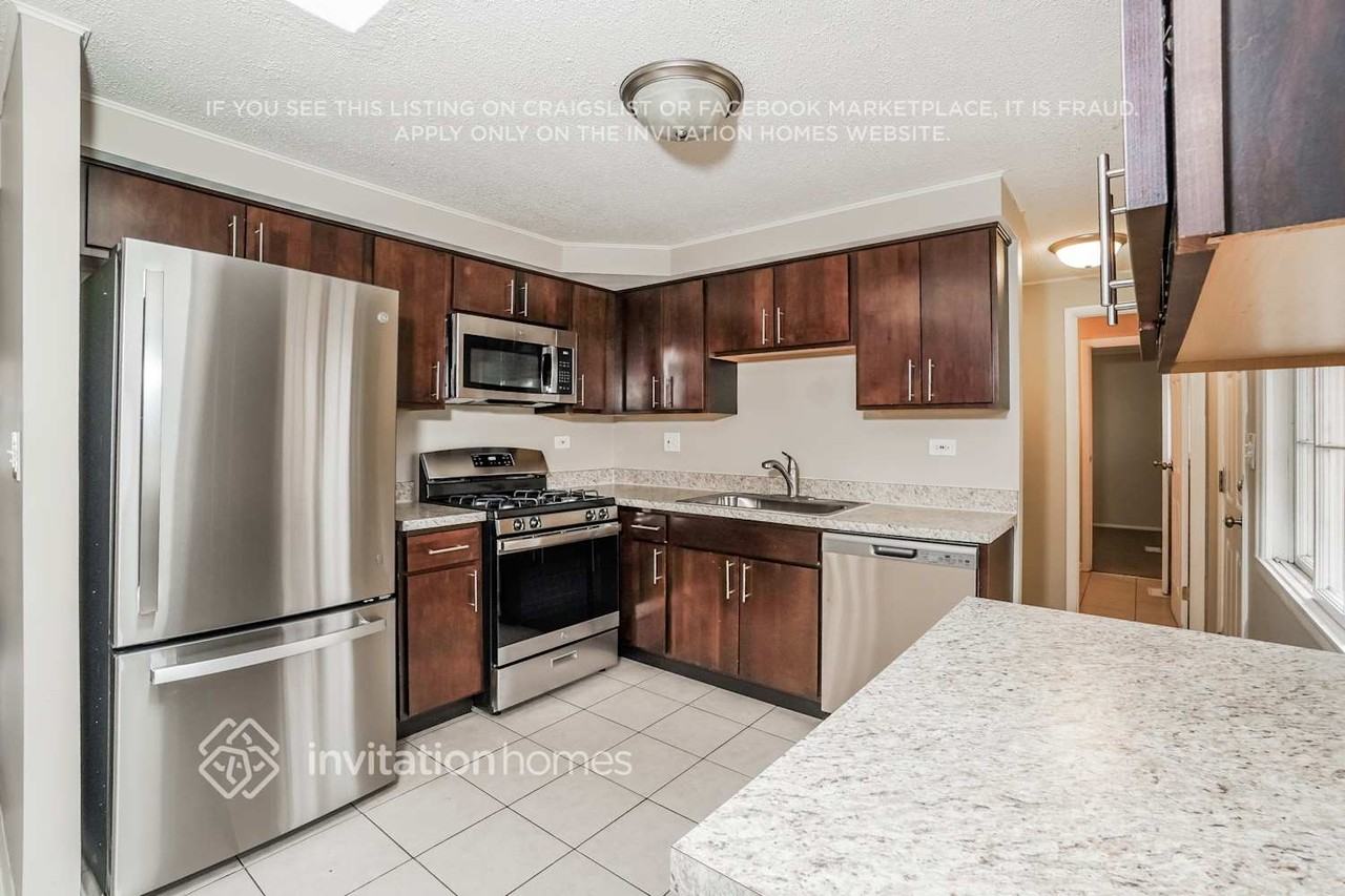 433 Janine Ln - Photo 6 of 17