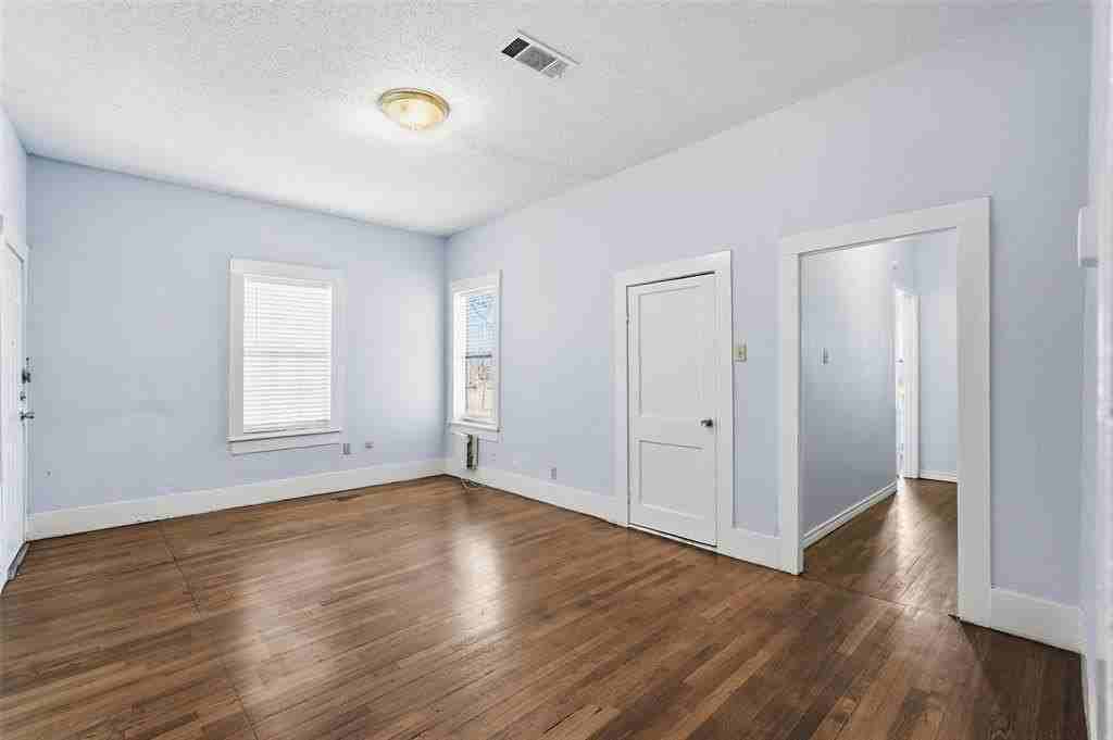 516 Mill St #B - Photo 5 of 17