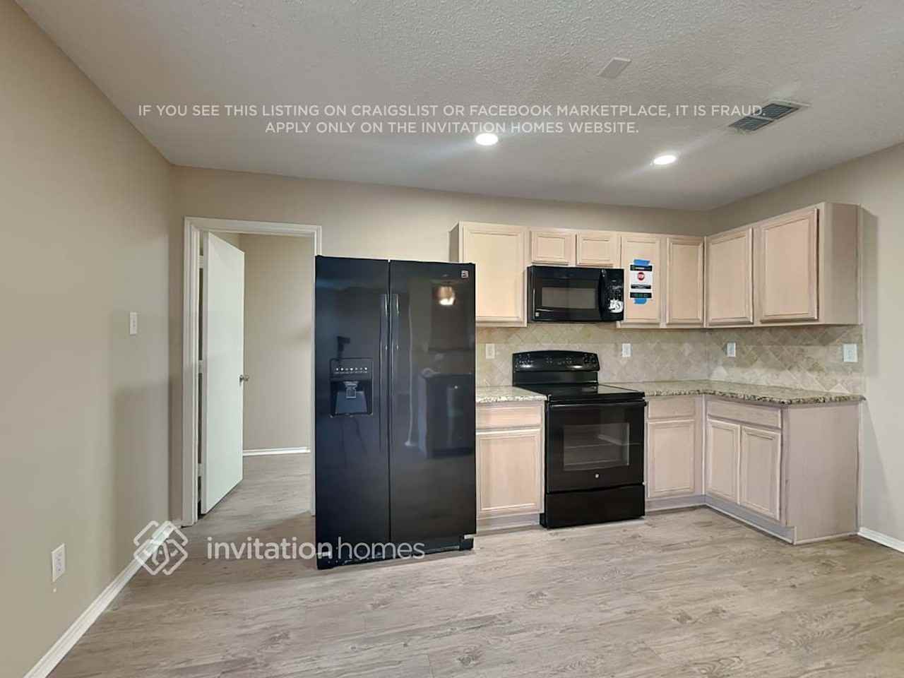 1542 Melrose Ln - Photo 6 of 20