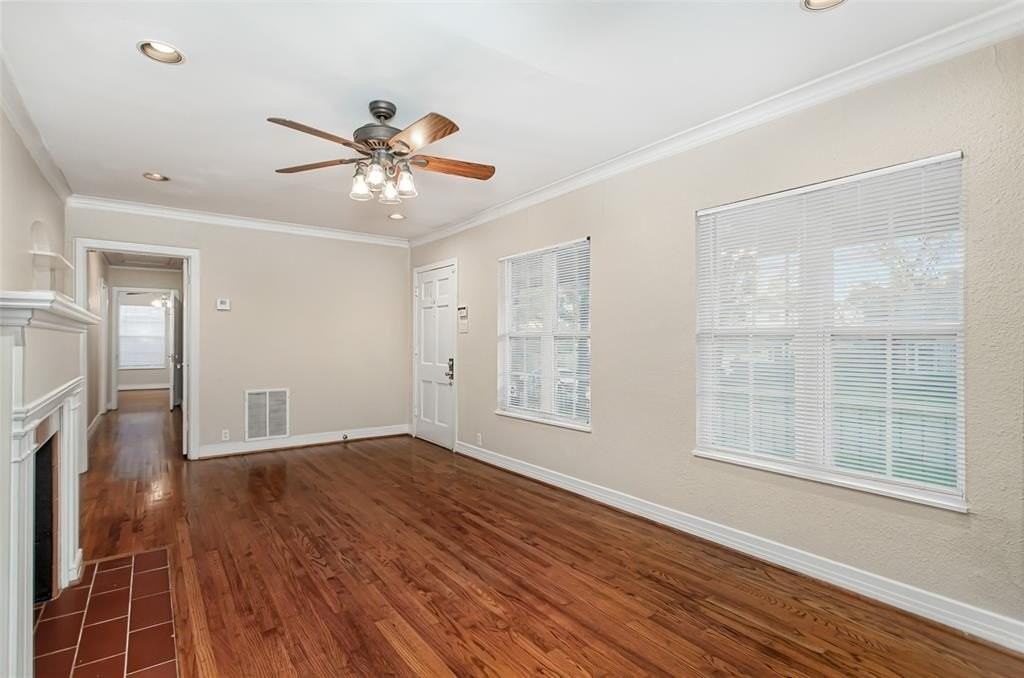 6219 Penrose Ave - Photo 6 of 30