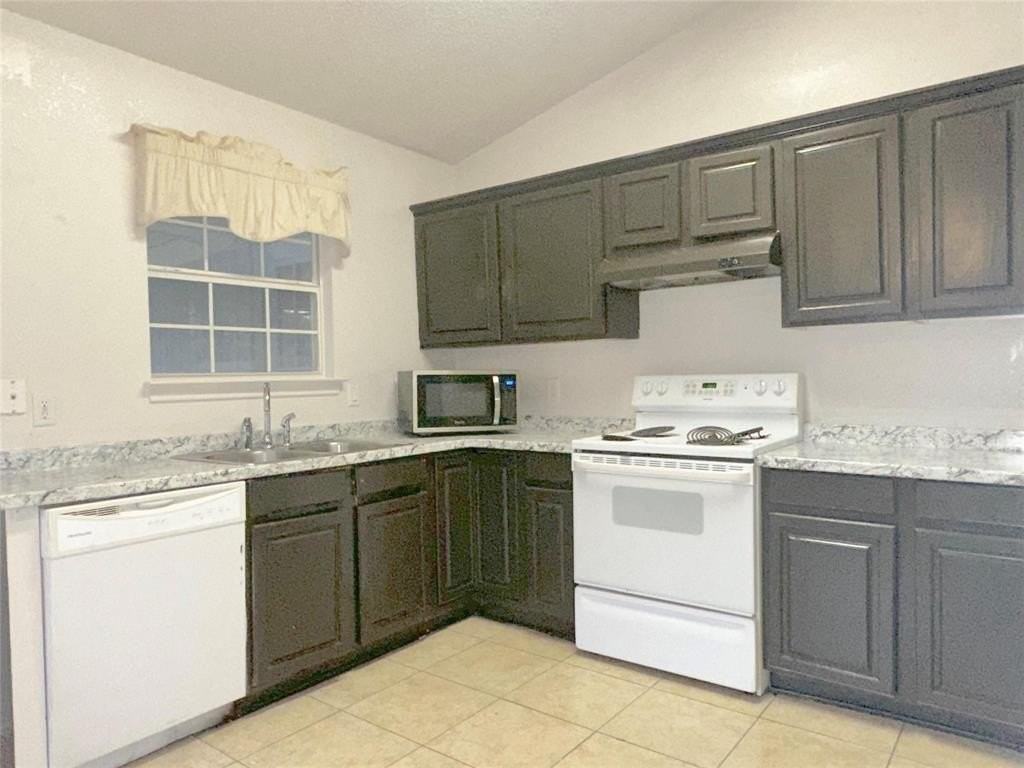 769 Windridge Ln - Photo 5 of 10