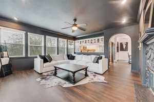 featured image of 3411 W 6th St