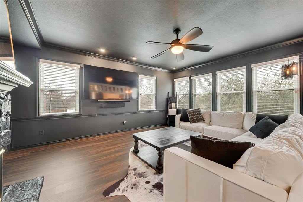 3411 W 6th St - Photo 5 of 30