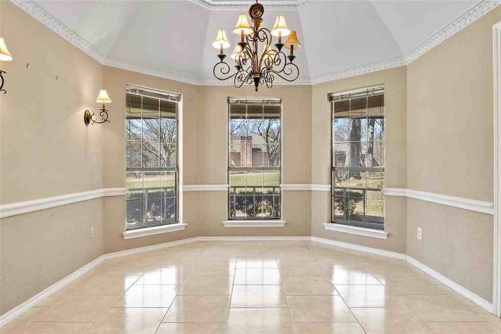 857 Clearwater Dr - Photo 3 of 40