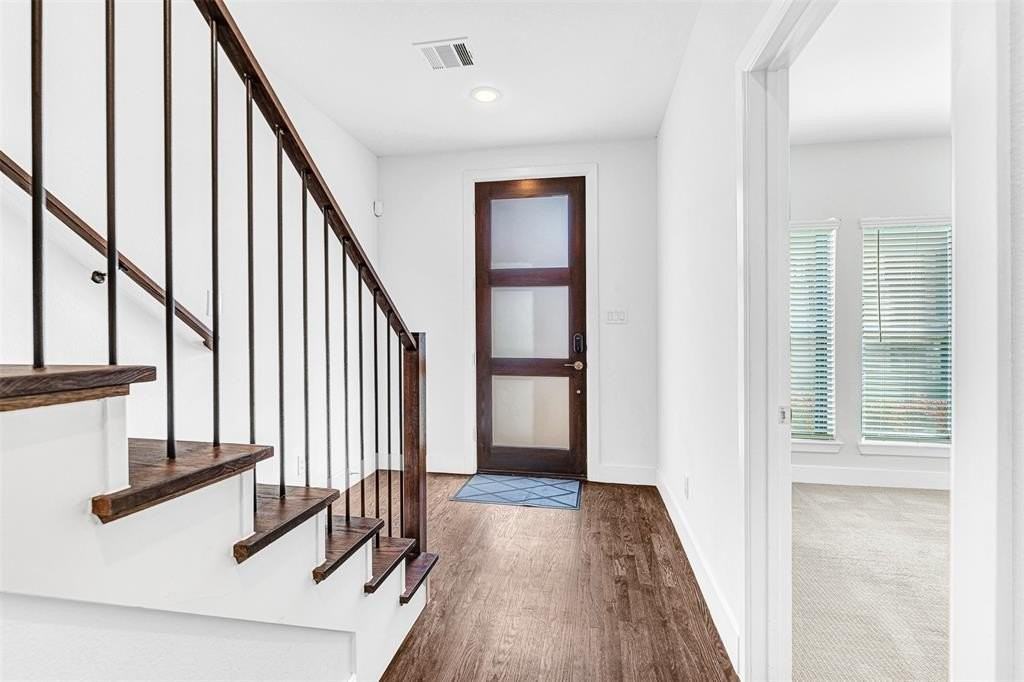 8008 Zeppos Dr - Photo 2 of 31