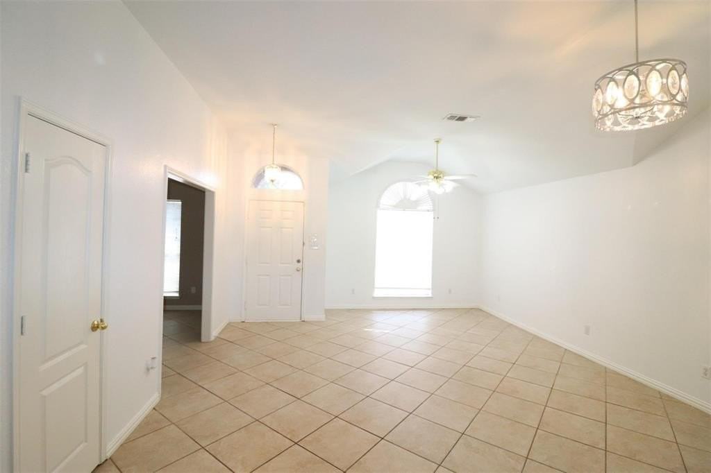 6100 Harwood Crossing Dr - Photo 3 of 24