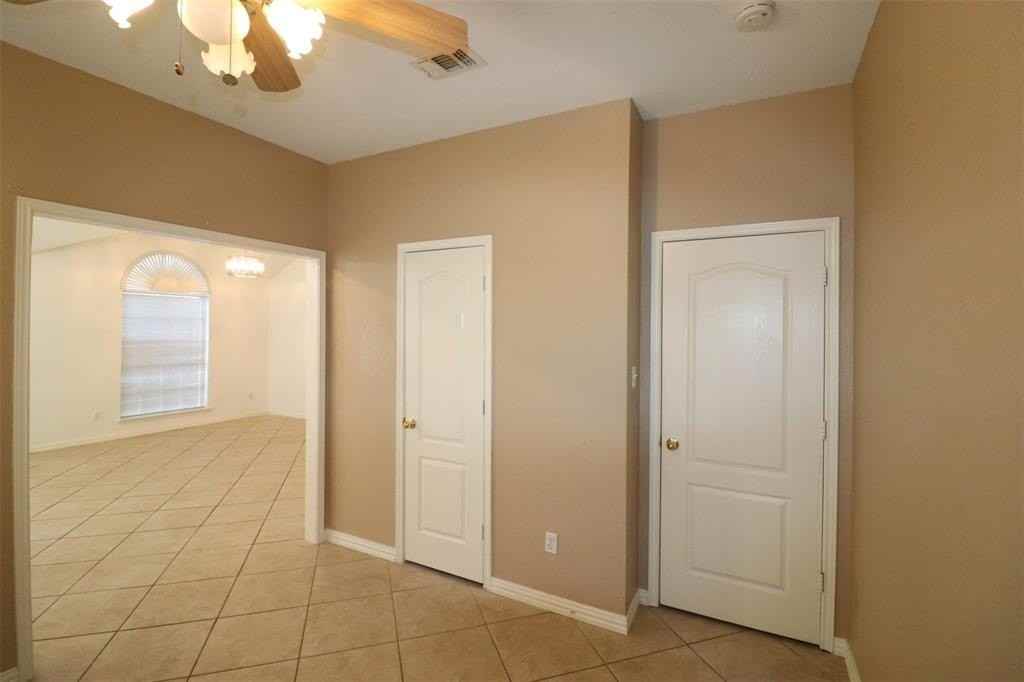 6100 Harwood Crossing Dr - Photo 7 of 24