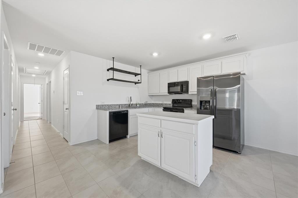 6739 Coulter Dr - Photo 6 of 16