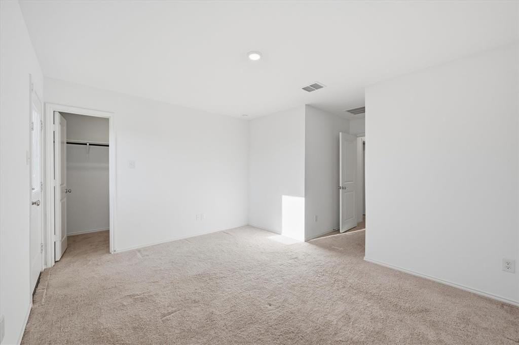 6739 Coulter Dr - Photo 7 of 16