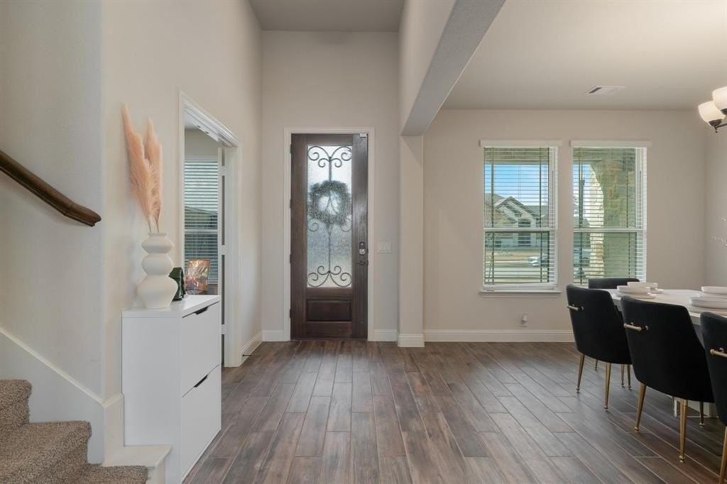 3825 Honey Grove Dr - Photo 3 of 37