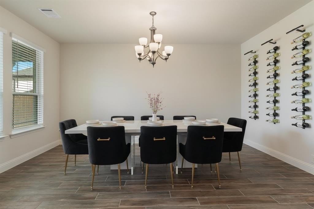 3825 Honey Grove Dr - Photo 4 of 37