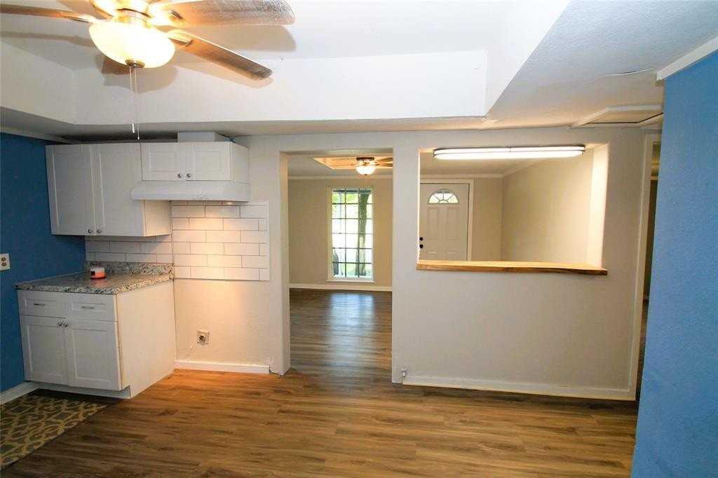 349 12th St Nw - Photo 5 of 36