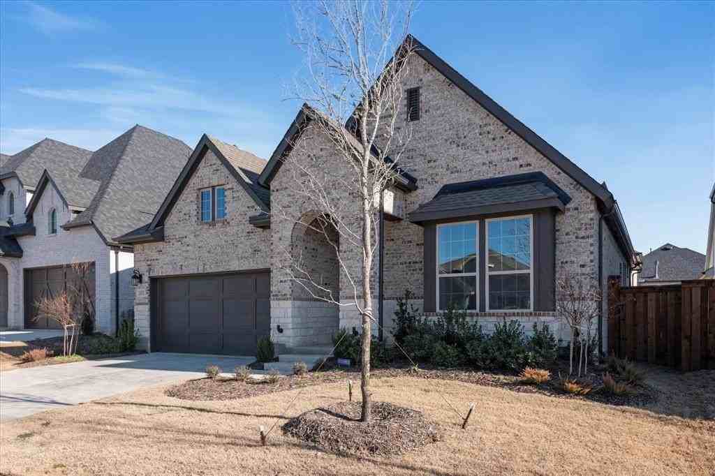 2425 Plumeria Ln - Photo 2 of 33