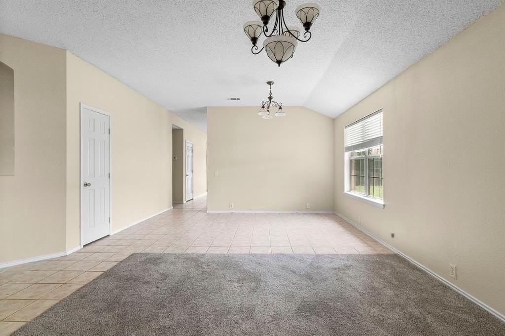 3300 Creekwood Dr - Photo 2 of 18