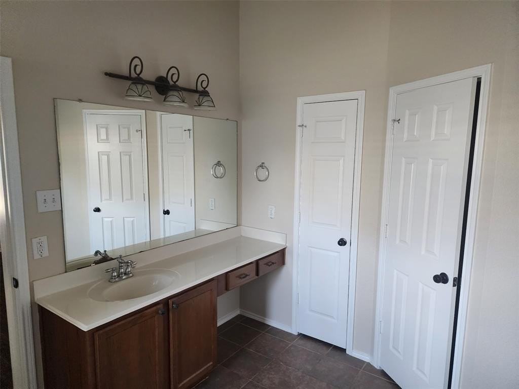 5414 Old Blush Dr - Photo 5 of 6