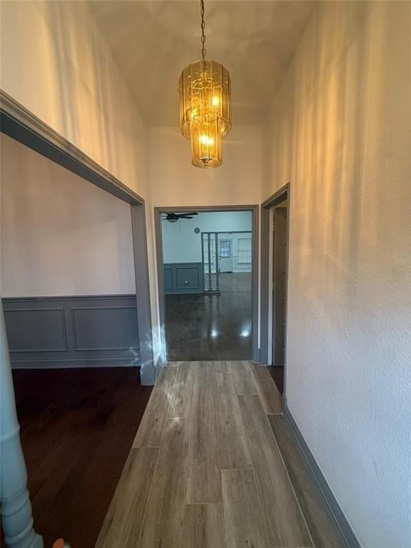 1009 Village Wood Ct - Photo 3 of 24