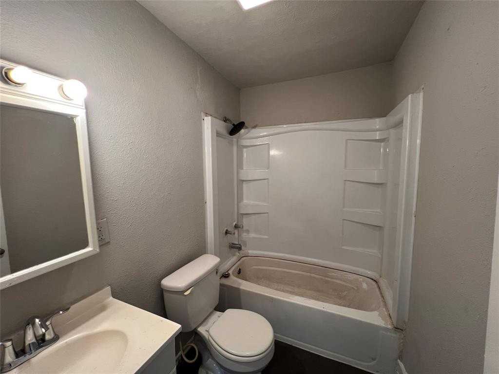 1726 N Ricketts St - Photo 7 of 11