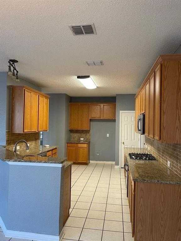 1662 Natural Bridge Dr - Photo 6 of 14