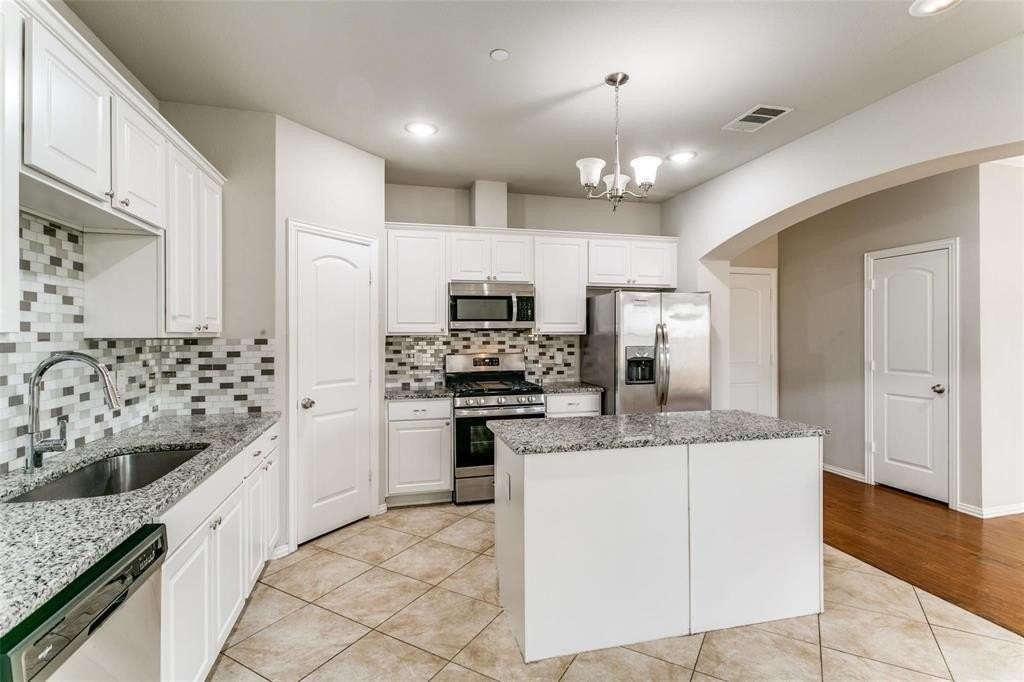 4725 Hafeela Dr - Photo 6 of 19