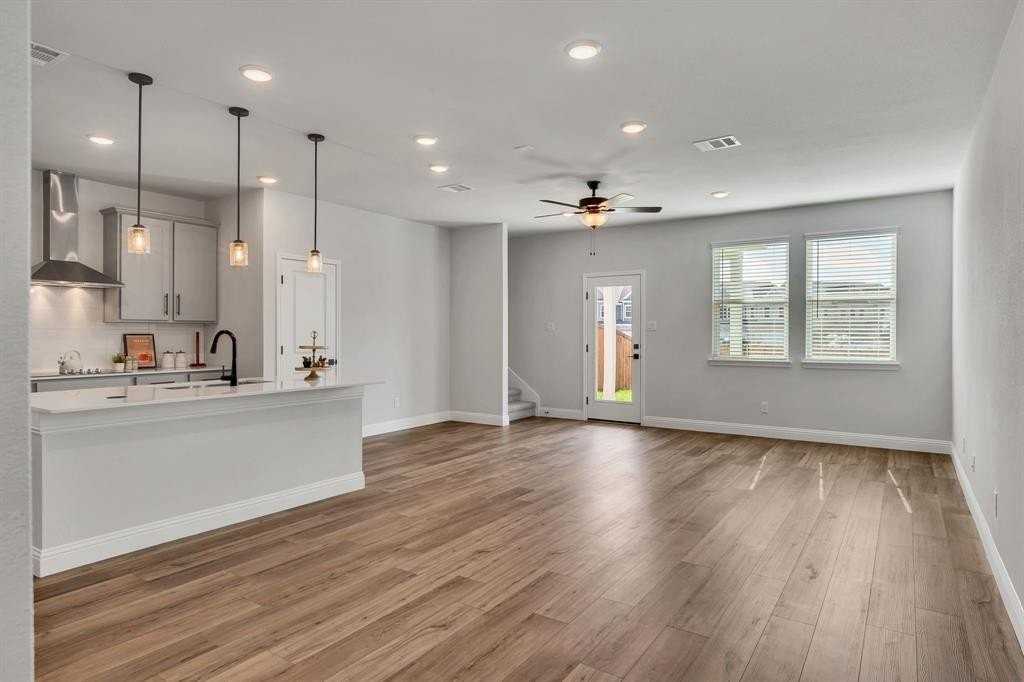 1718 Zachary Ave - Photo 6 of 36