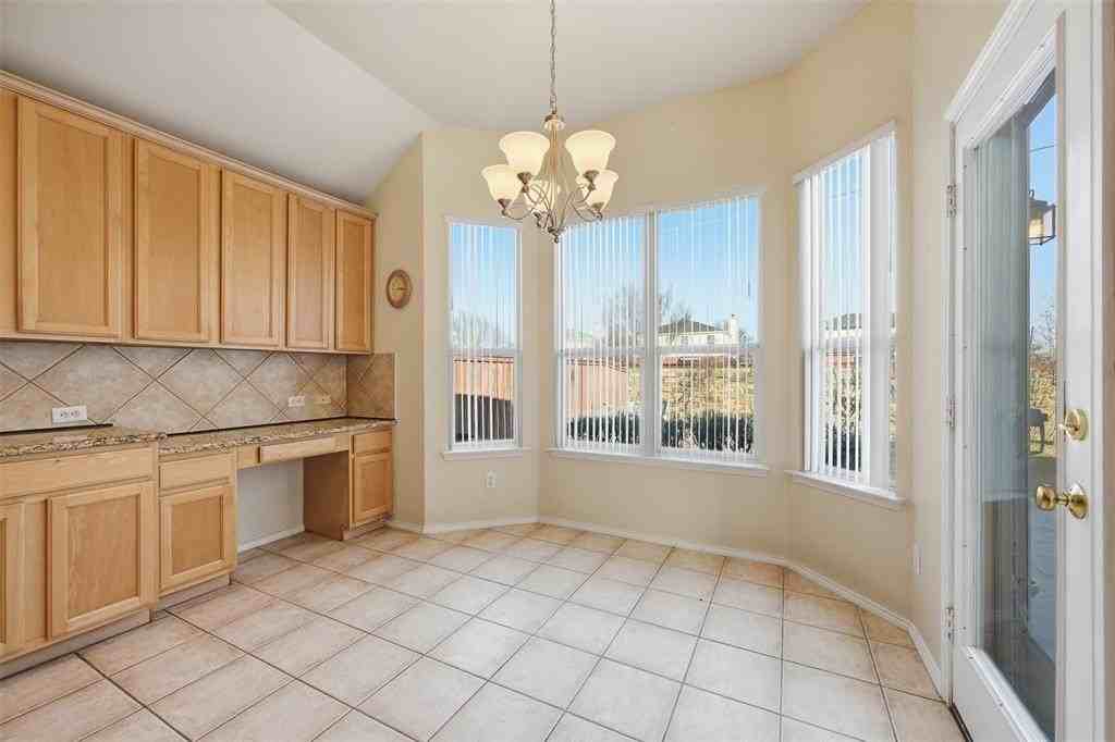 2229 White Rock Ln - Photo 7 of 21