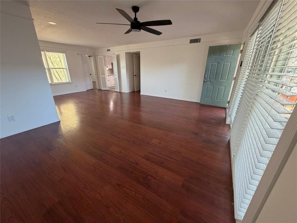 6620 Eastridge Dr #219 - Photo 4 of 18