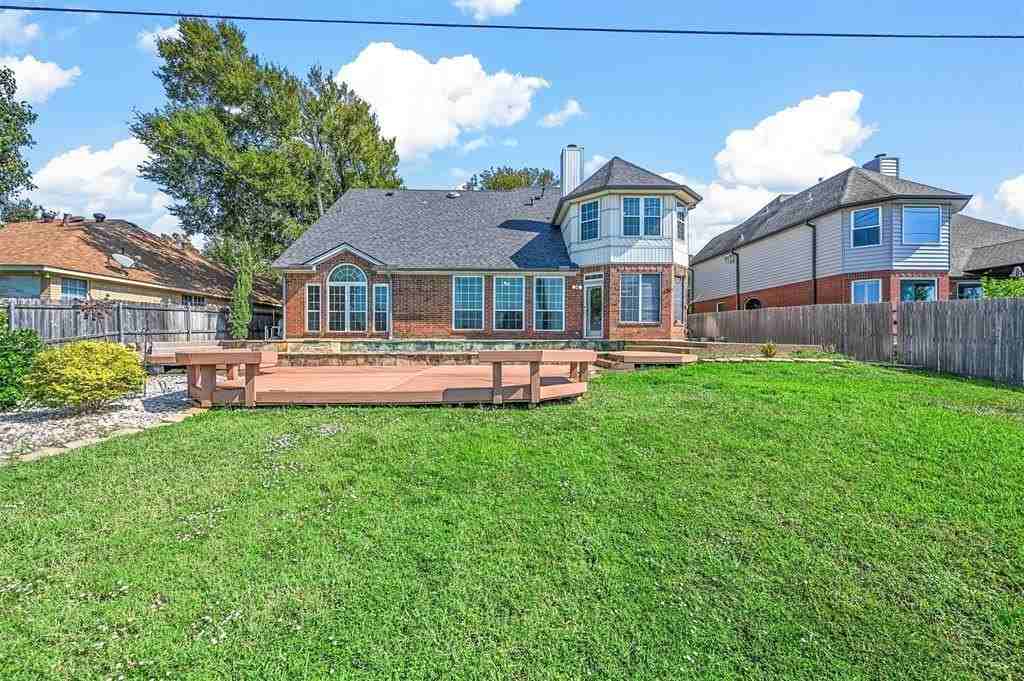 5110 Heatherdale Dr - Photo 2 of 28