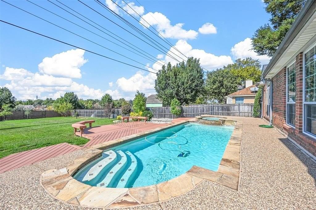 5110 Heatherdale Dr - Photo 3 of 28