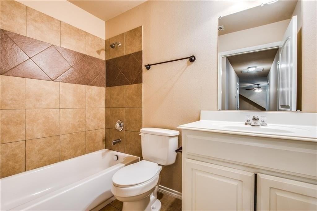 6452 Gregg Rd - Photo 7 of 10