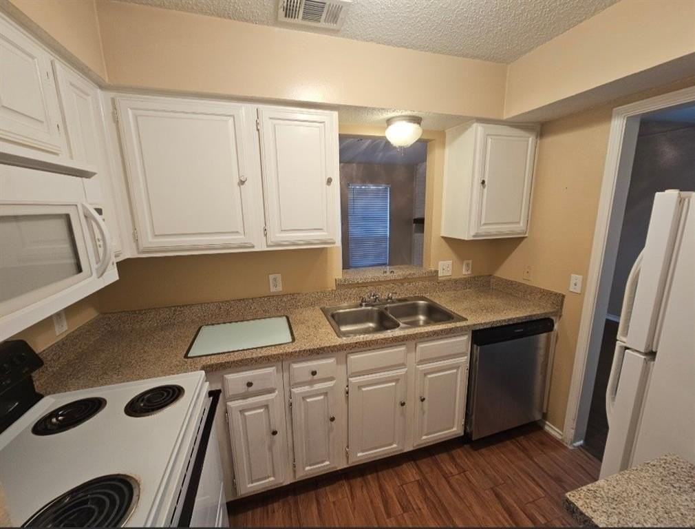 1402 Darr St #A - Photo 5 of 12