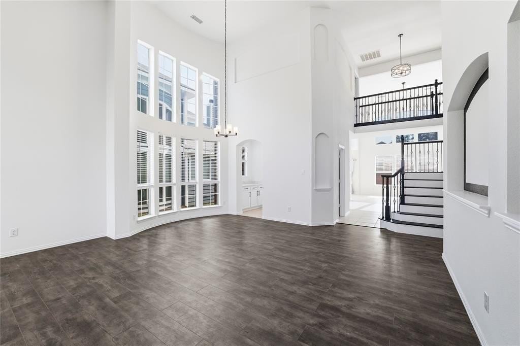 412 Cypress Hill Dr - Photo 5 of 31