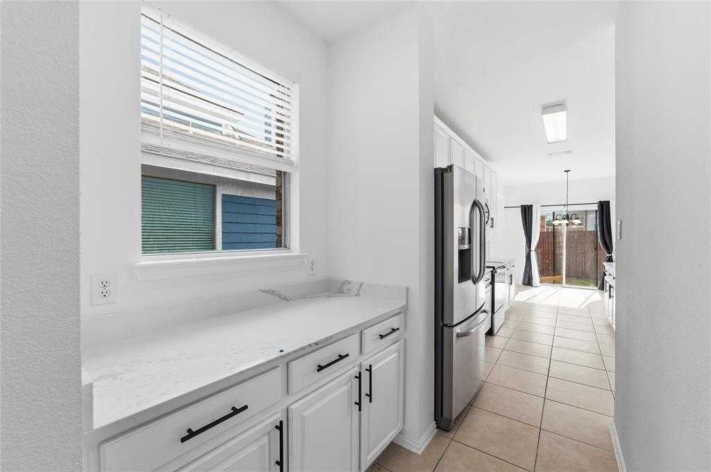 412 Cypress Hill Dr - Photo 7 of 31