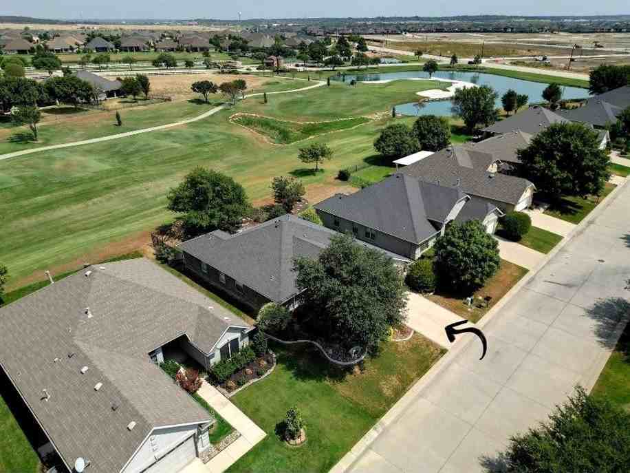 10009 Southpoint Ct - Photo 4 of 21