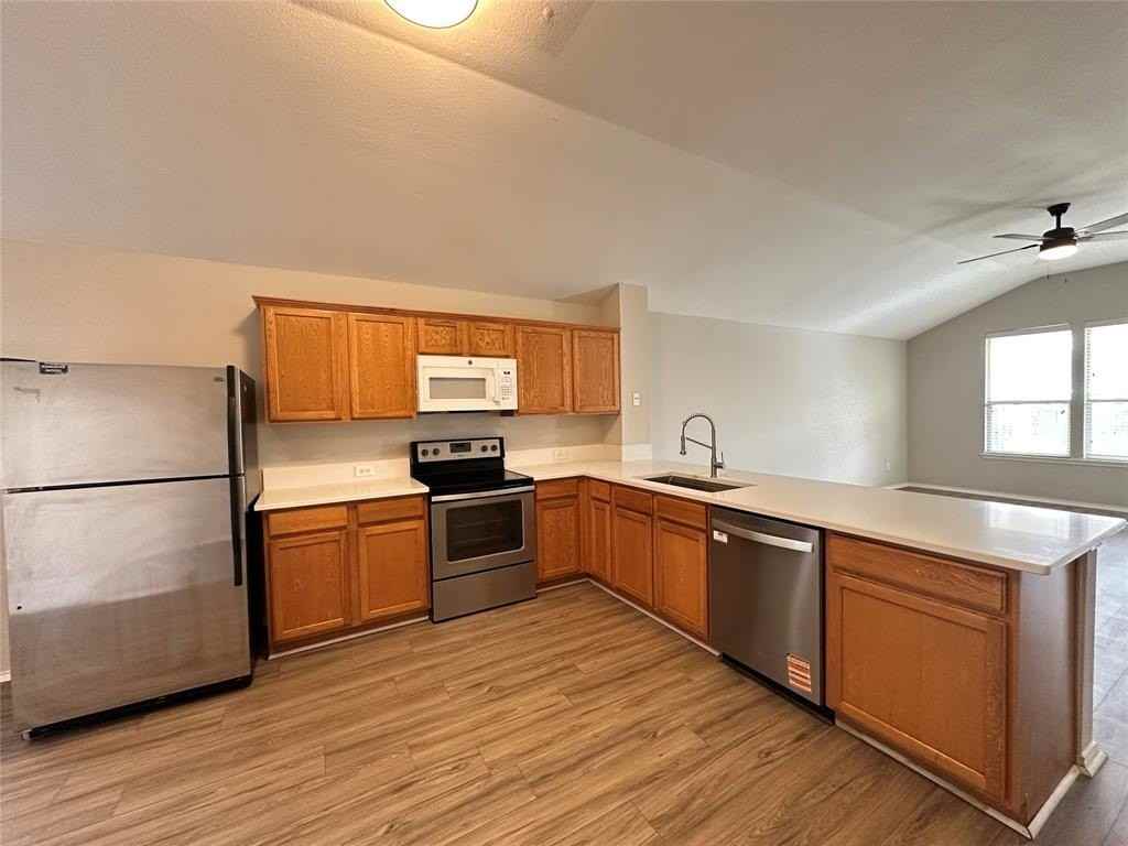 1129 April Springs Dr - Photo 6 of 19