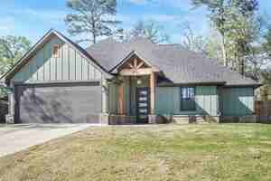 featured image of 17172 Mary Martin Dr