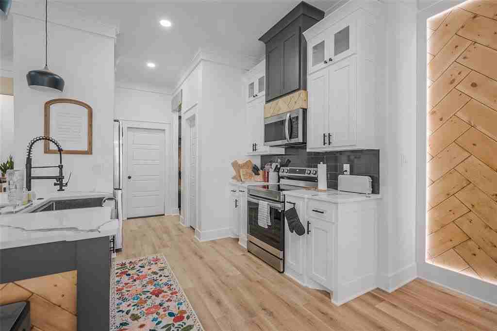 17172 Mary Martin Dr - Photo 7 of 29