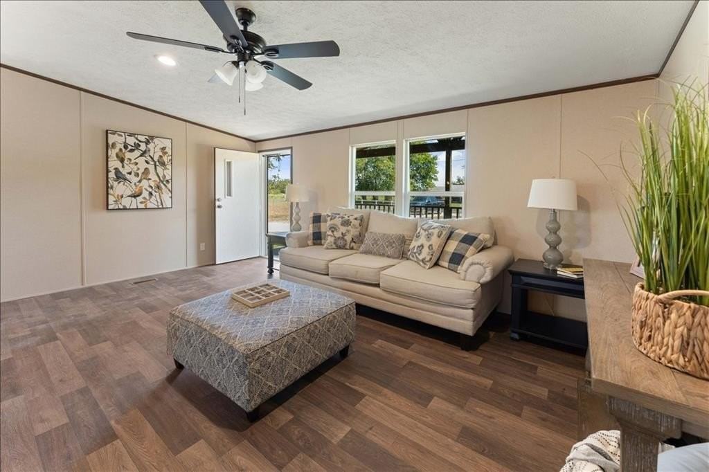 2437 County Road 4586 - Photo 6 of 39