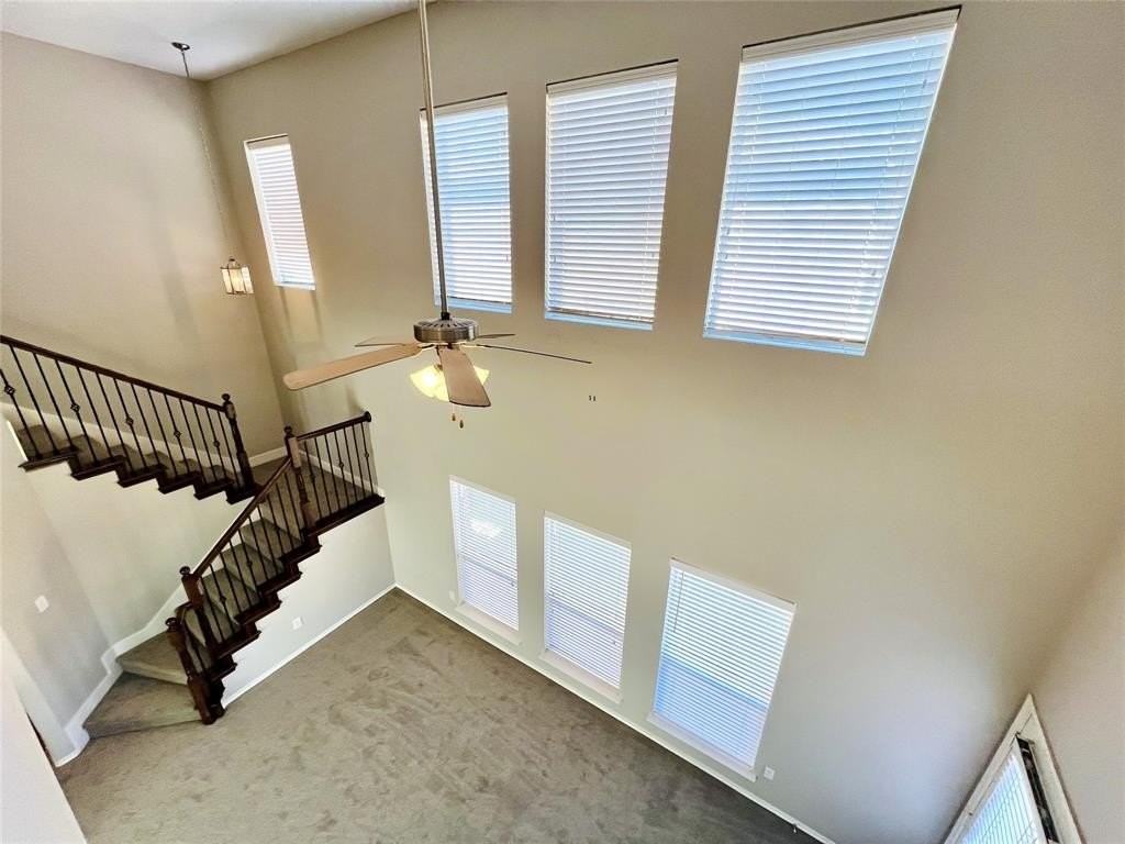 2228 Canyon Pt - Photo 7 of 38