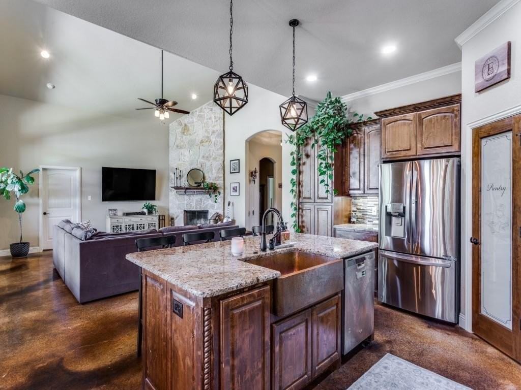 146 Fawna Dr - Photo 6 of 25