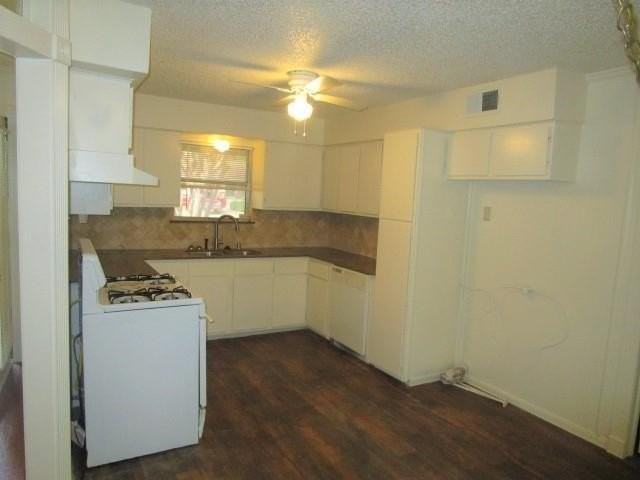 1210 Mcdonald Dr - Photo 4 of 17