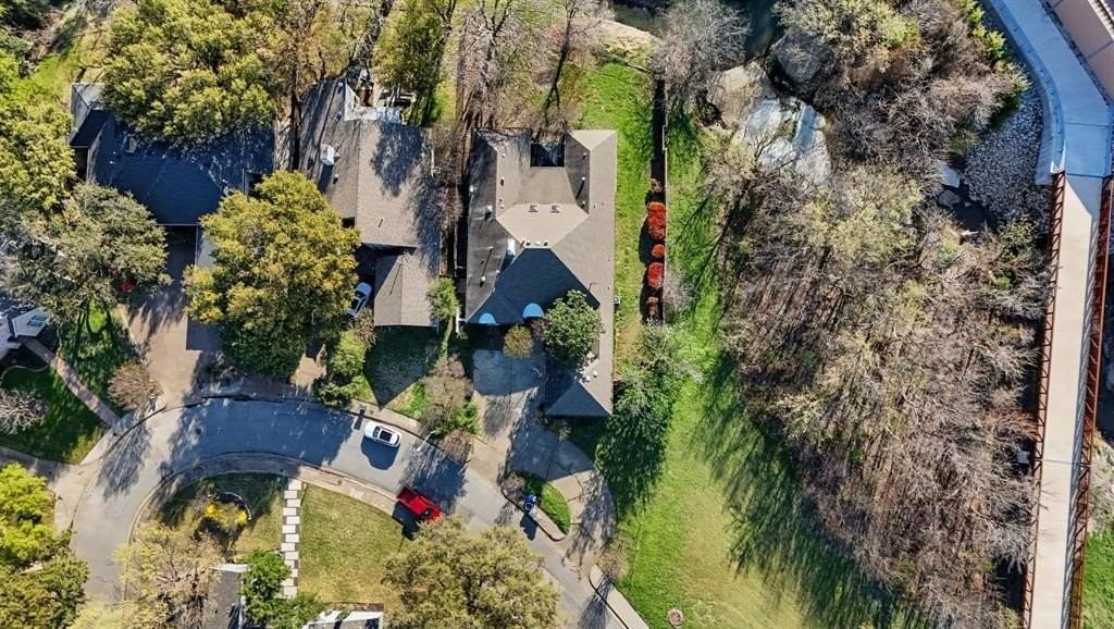 7012 Duffield Dr - Photo 2 of 25