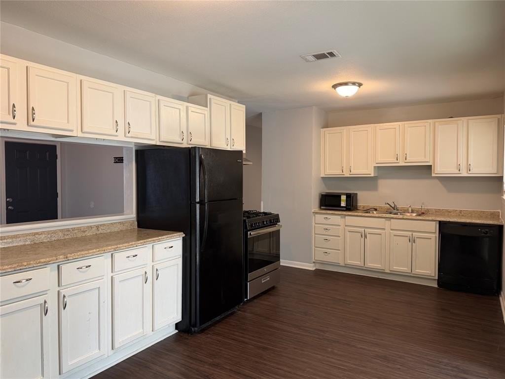 9478 Woodcrest Dr - Photo 2 of 13