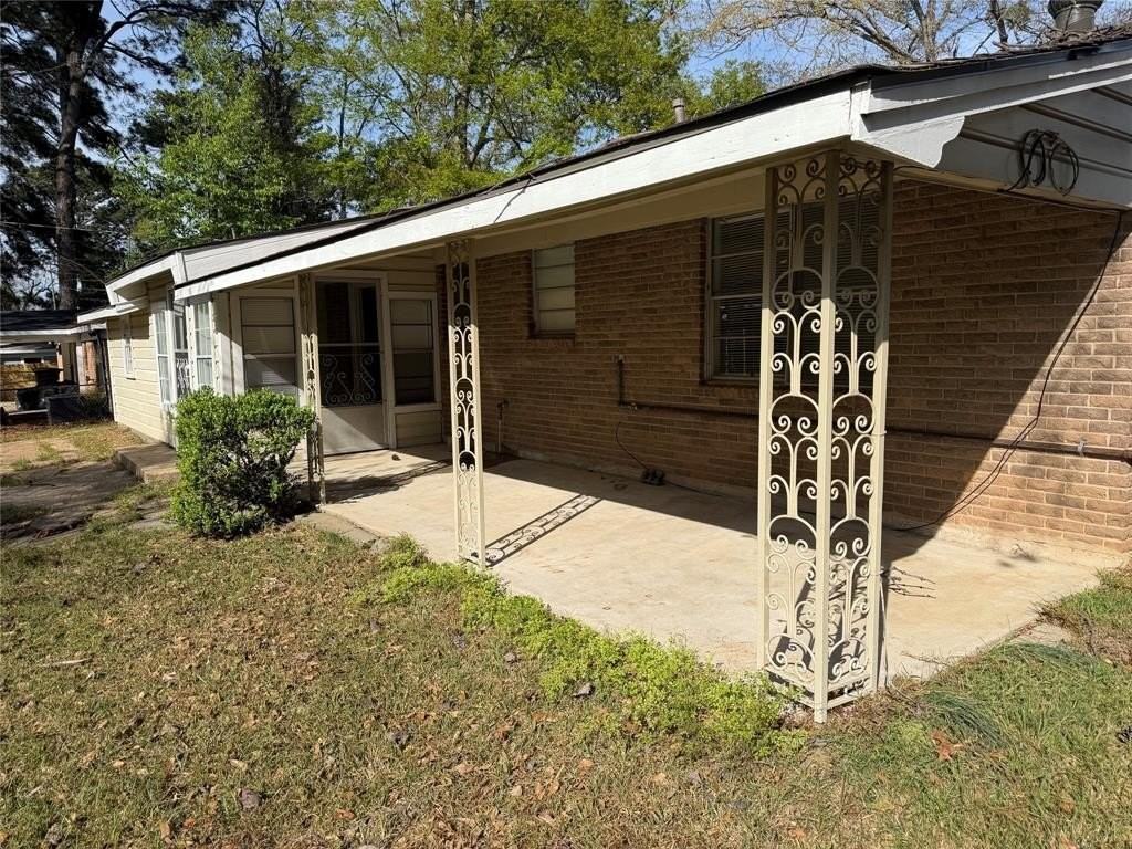 9478 Woodcrest Dr - Photo 4 of 13