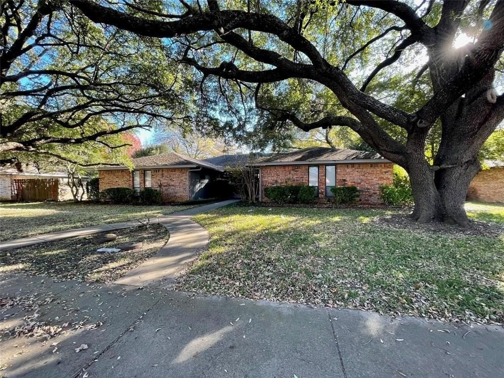 120 Shadybrook Dr - Photo 2 of 30