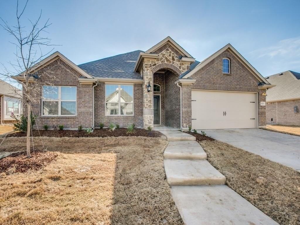 533 Redbud Dr - Photo 2 of 25