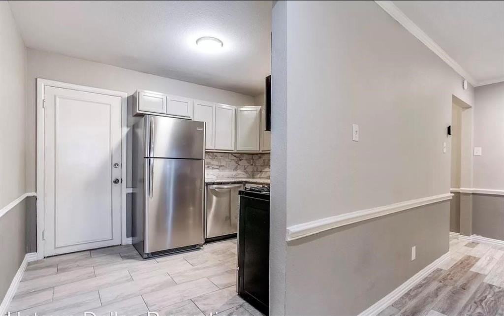 4031 Cole Ave #J - Photo 6 of 12