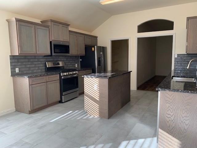 2829 Rosewood Blvd - Photo 7 of 24