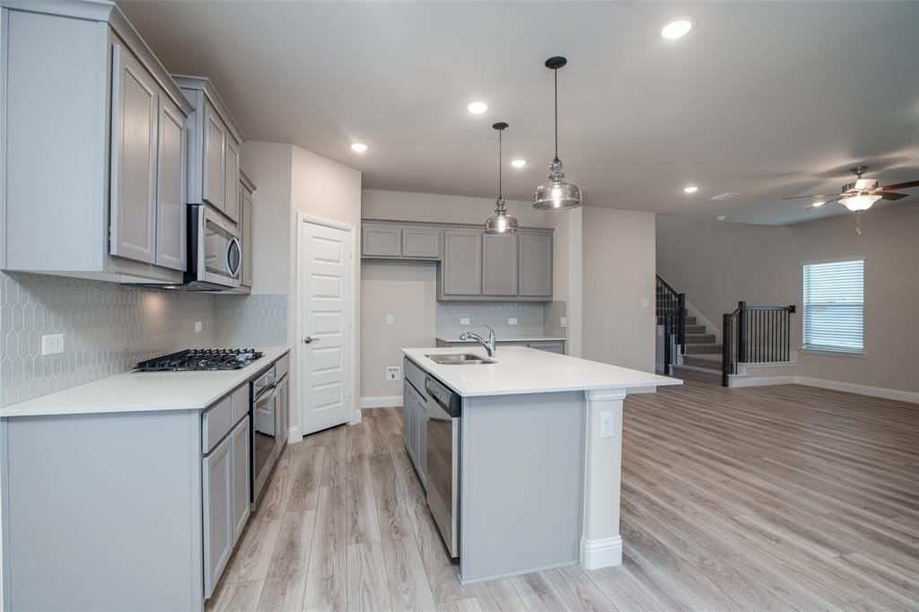 306 Boston Dr - Photo 7 of 26