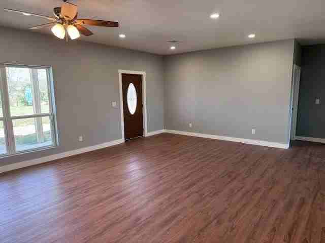 589 County Road 35500 - Photo 4 of 19